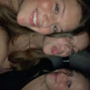 Meet your Posher, Mia